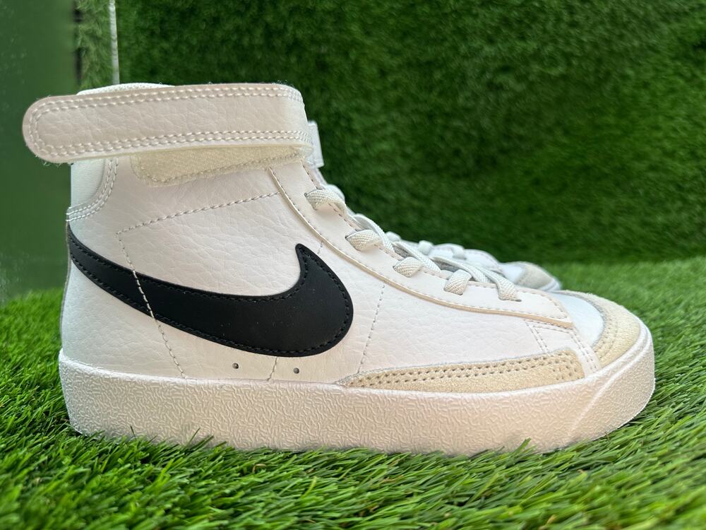 Nike Blazer Mid '77 DA4087-100 Athletic Sneaker Unisex Kids 1.5Y White Leather
